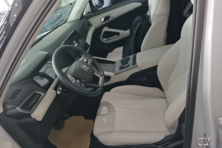 BYD YuanUP 2025 car image #15