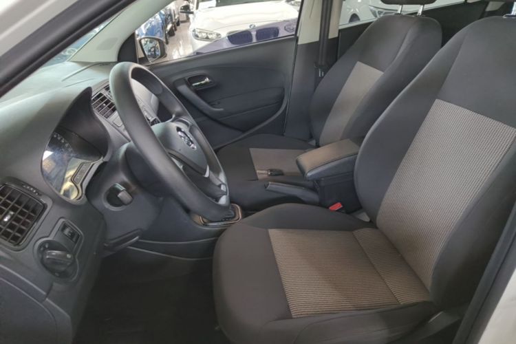 Volkswagen Polo 2016 #15 Volkswagen Polo 2016 car image #15