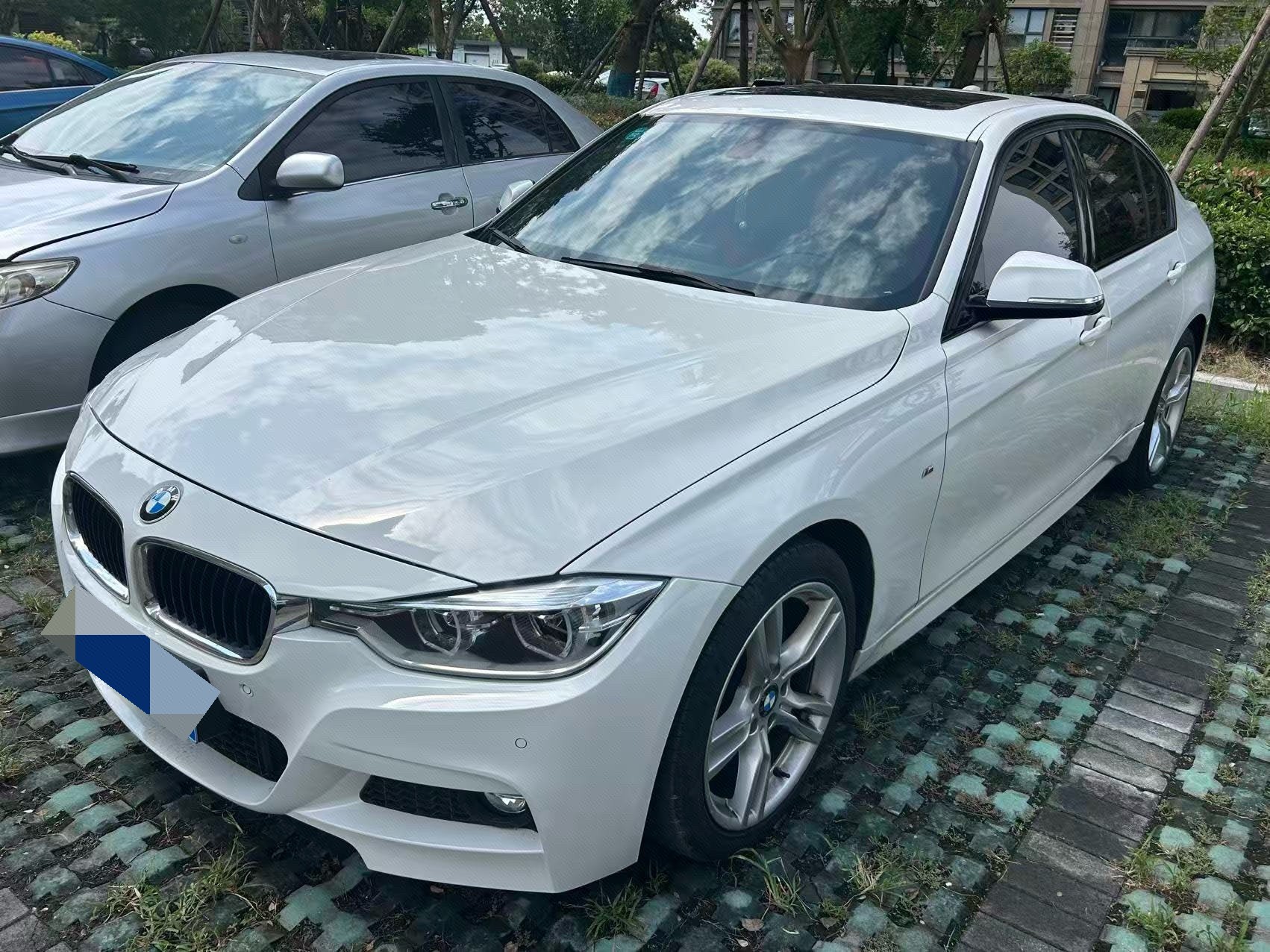 BMW 3 Series 2018 car image 