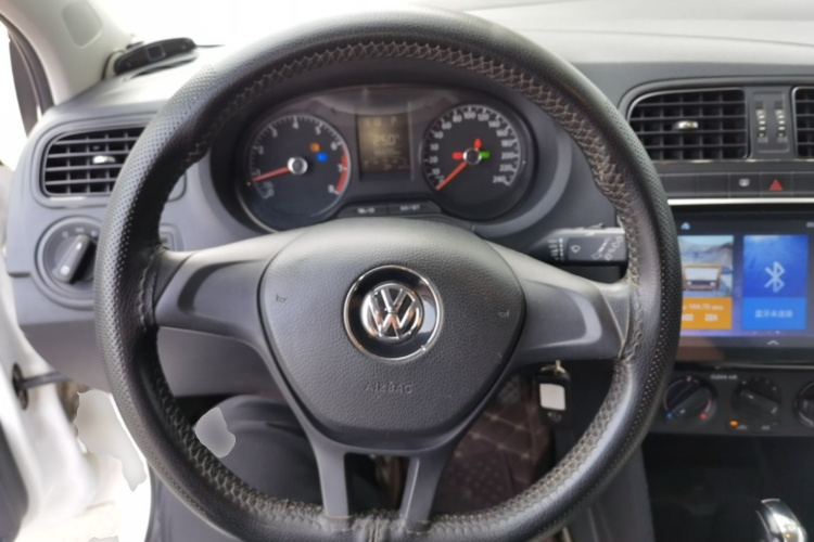 Volkswagen Polo 2016 #11 Volkswagen Polo 2016 car image #11