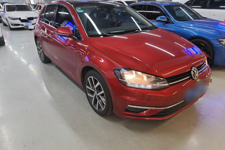 Volkswagen Golf 2019 صورة سيارة #4