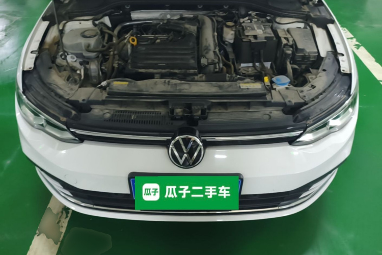Volkswagen Golf 2022 car image #22