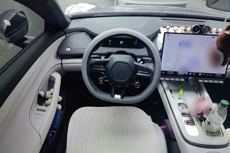 MI SU7 2024 car image #15