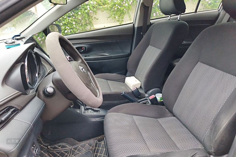 Toyota Vios 2015 صورة سيارة #17