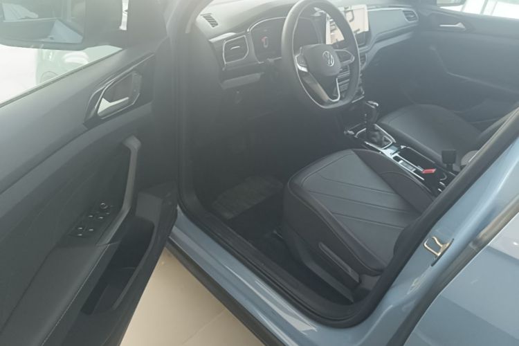 Volkswagen Tharu 2024 car image #16