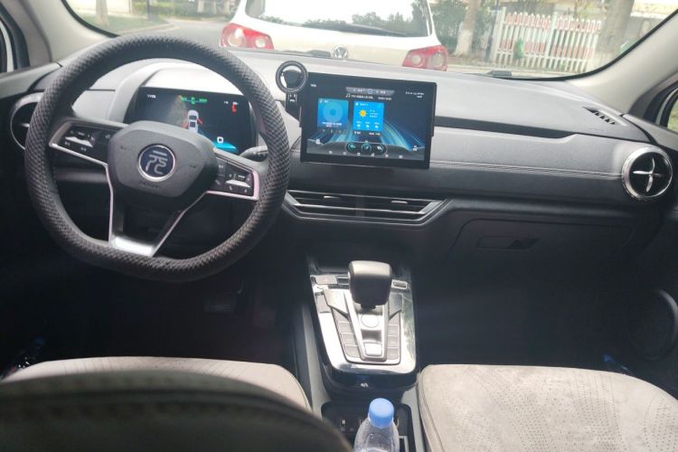 BYD Yuan New Energy 2019 car image #12