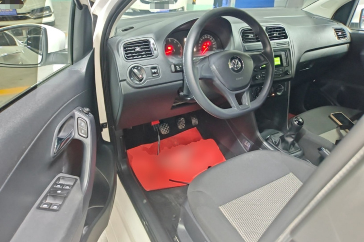 Volkswagen Polo 2017 #16 Volkswagen Polo 2017 car image #16