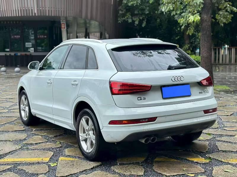 Audi Q3 2018 #4 Audi Q3 2018 car image #4