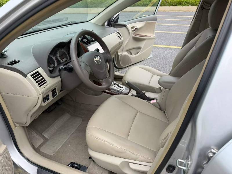 Toyota Corolla 2010 car image #6