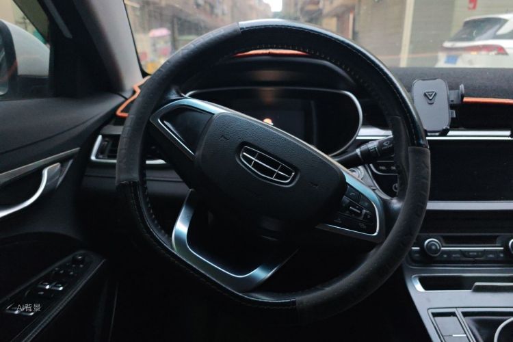GEELY Emgrand 2019 car image #12
