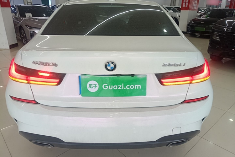 BMW 3 Series 2020 #6 BMW 3 Series 2020 car image #6