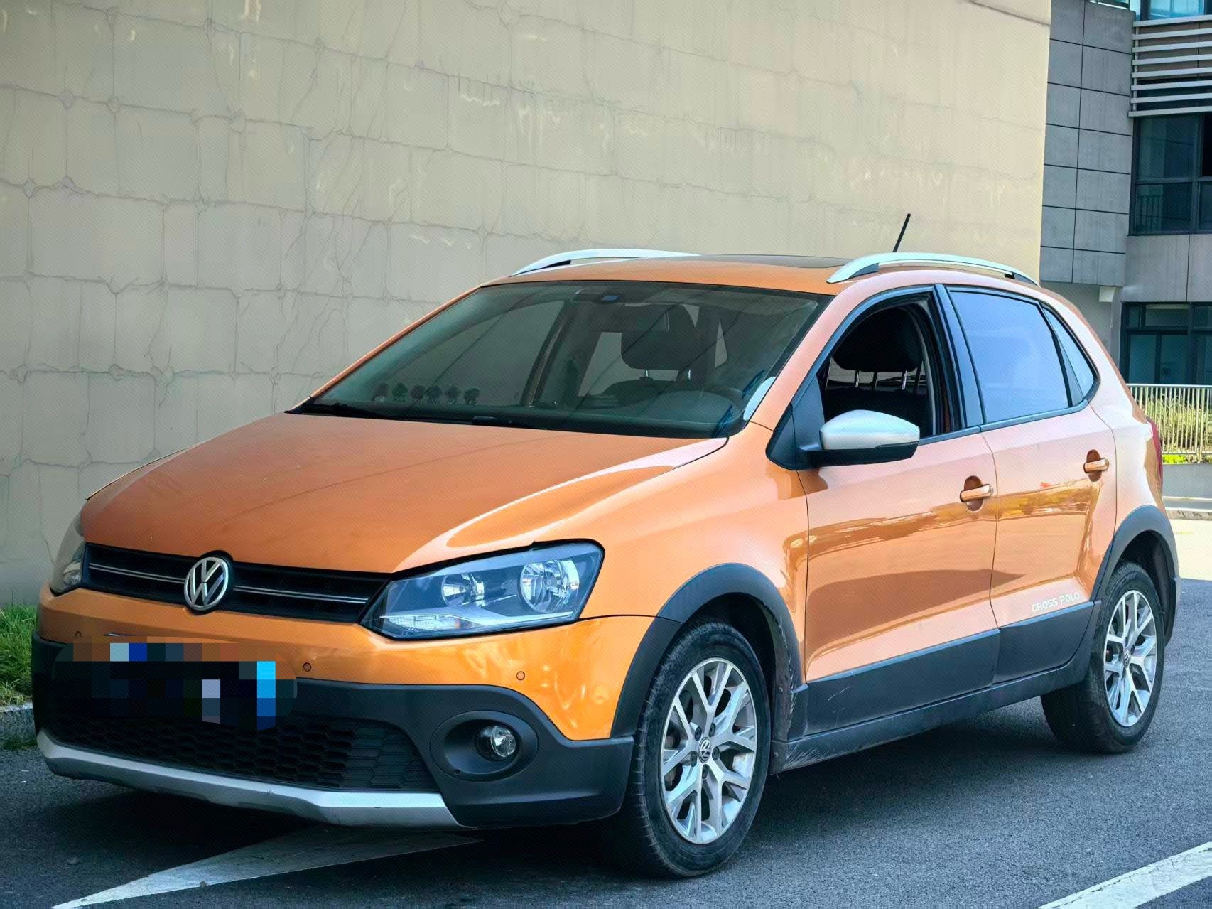 Volkswagen Polo 2015 Volkswagen Polo 2015 car image