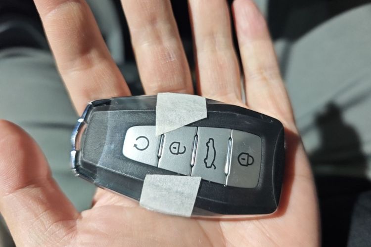 GEELY Boyue L 2026 car image #9