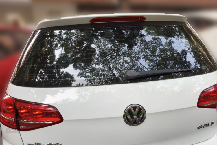 Volkswagen Golf 2015 car image #6