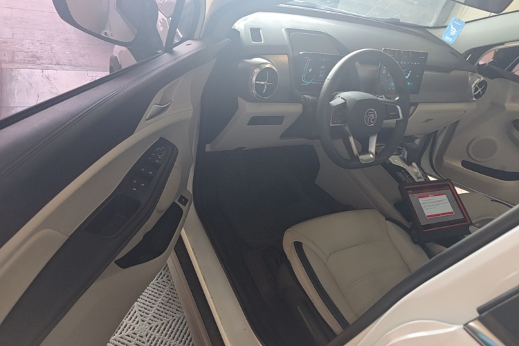 BYD Yuan Pro 2022 car image #16