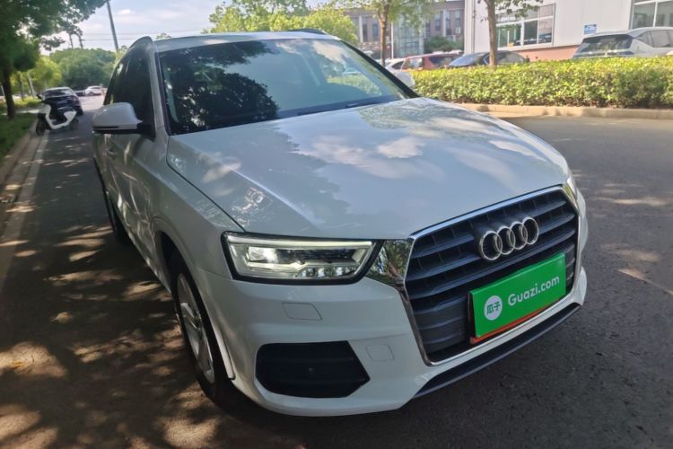 Audi Q3 2017 car image #4