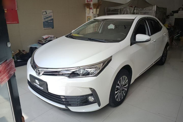 Toyota Corolla 2018 #2 Toyota Corolla 2018 car image #2