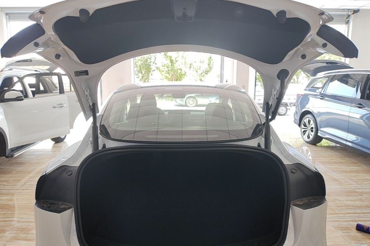 Tesla Model 3 2025 #19 Tesla Model 3 2025 car image #19