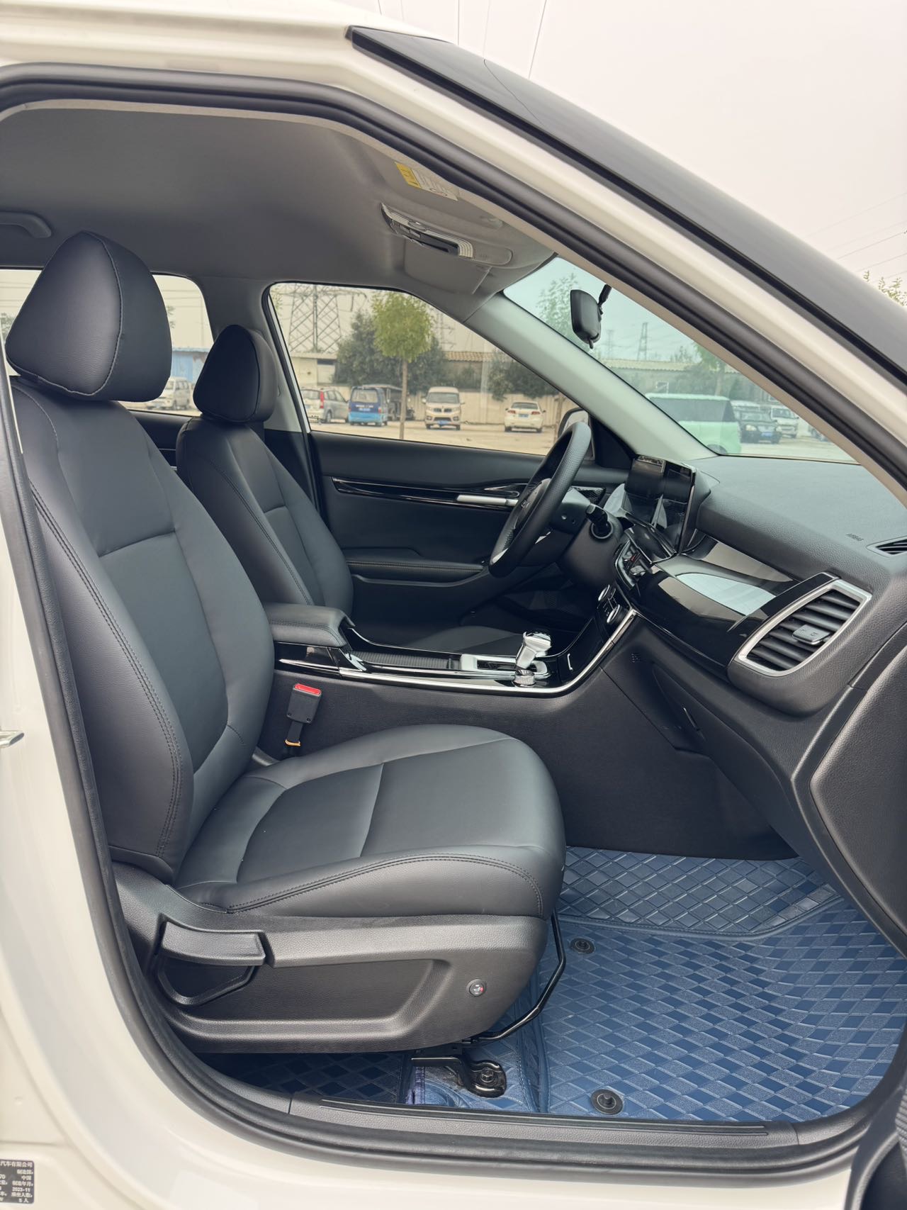 Kia Seltos 2023 imagen de coche #18