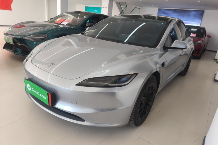 Tesla Model 3 2025 #2 Tesla Model 3 2025 car image #2