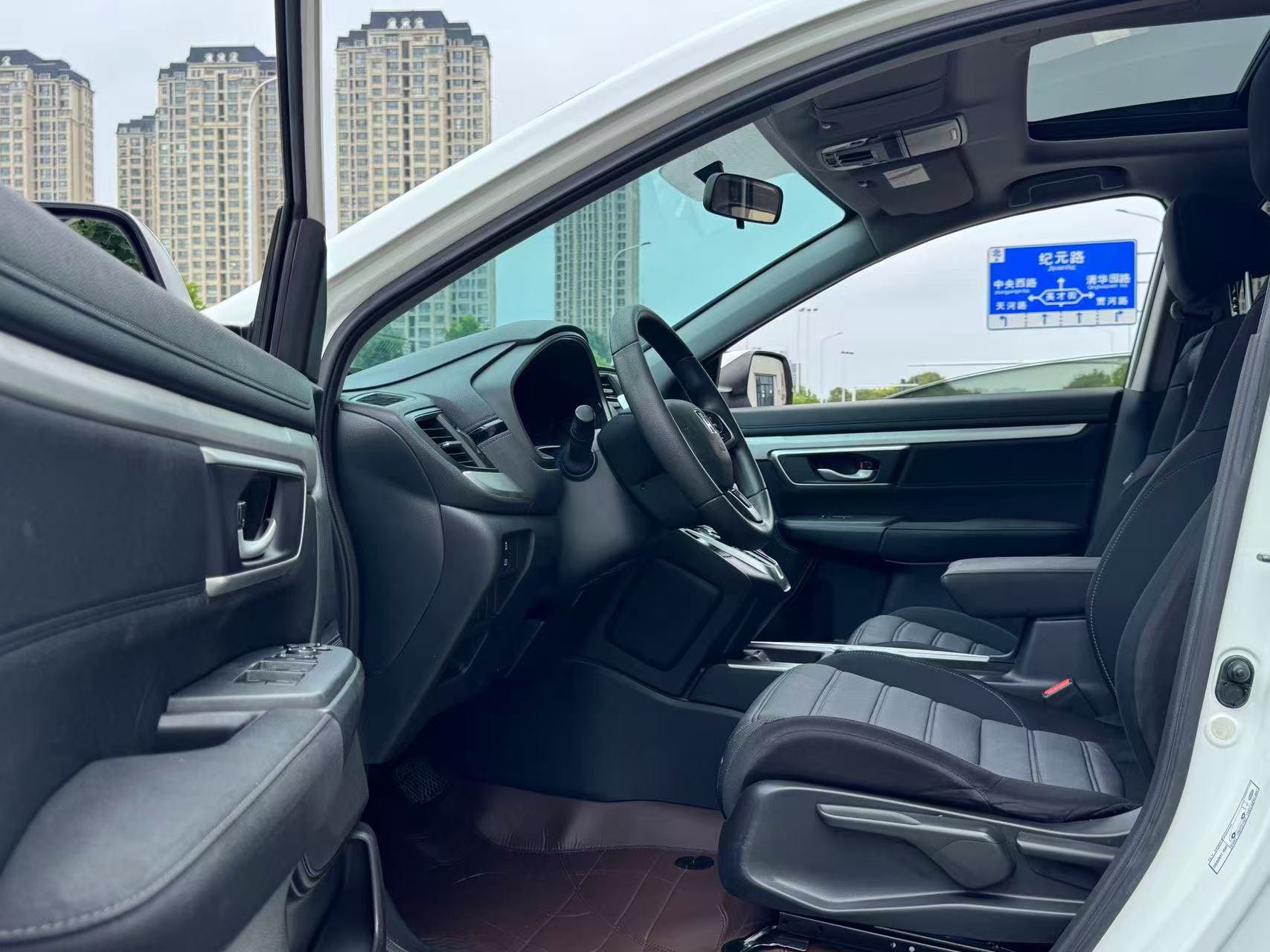 Honda CR-V 2018 car image #4