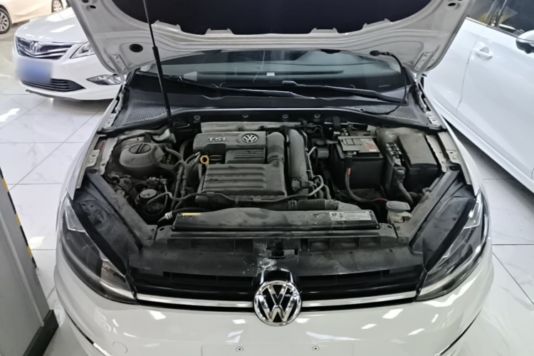 Volkswagen Golf 2020 #30 Volkswagen Golf 2020 car image #30