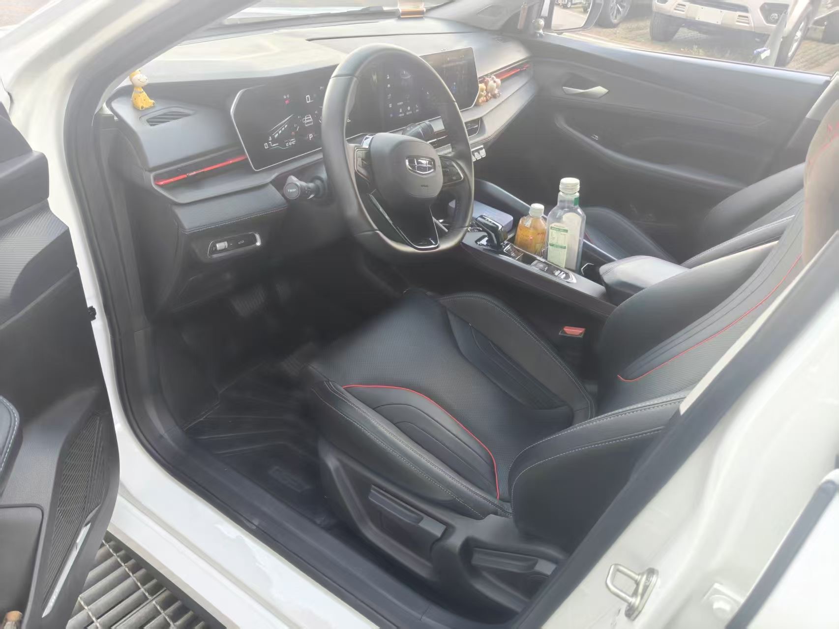 2023 immagine di auto #3