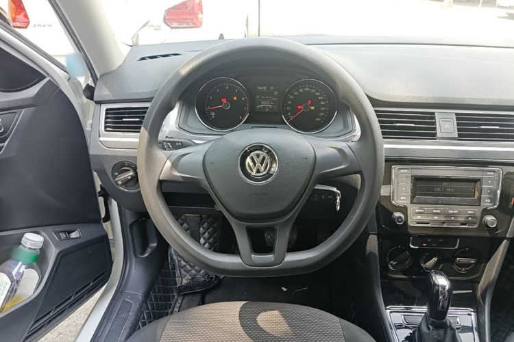 Volkswagen Bora 2022 car image #11