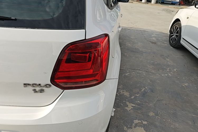 Volkswagen Polo 2015 #8 Volkswagen Polo 2015 car image #8
