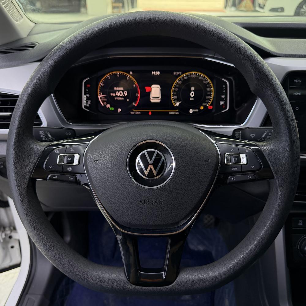 Volkswagen T-Cross 2022 car image #14