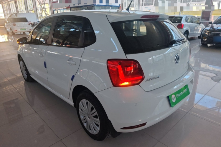 Volkswagen Polo 2017 car image #5
