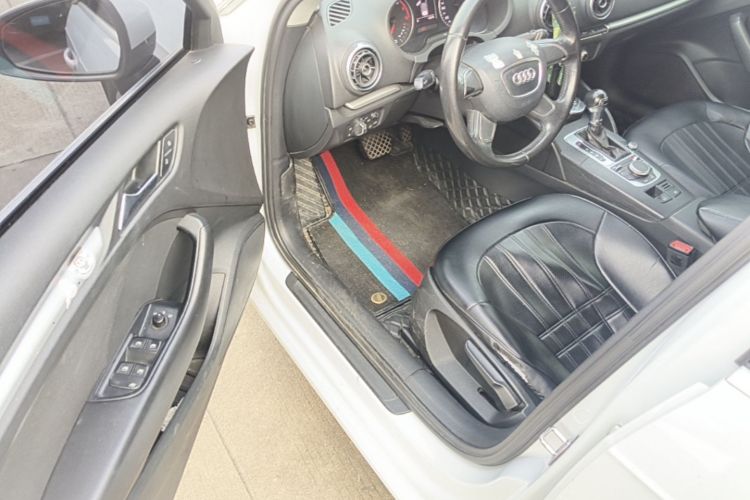 Audi A3 2015 صورة سيارة #16