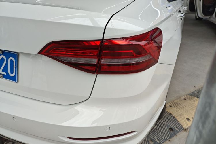 Volkswagen Lavida 2019 car image #8