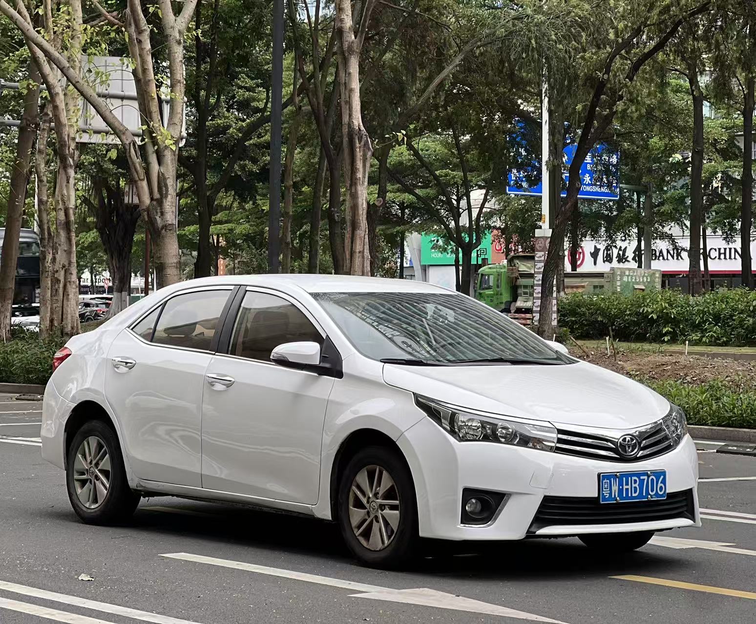2016 2016 car image