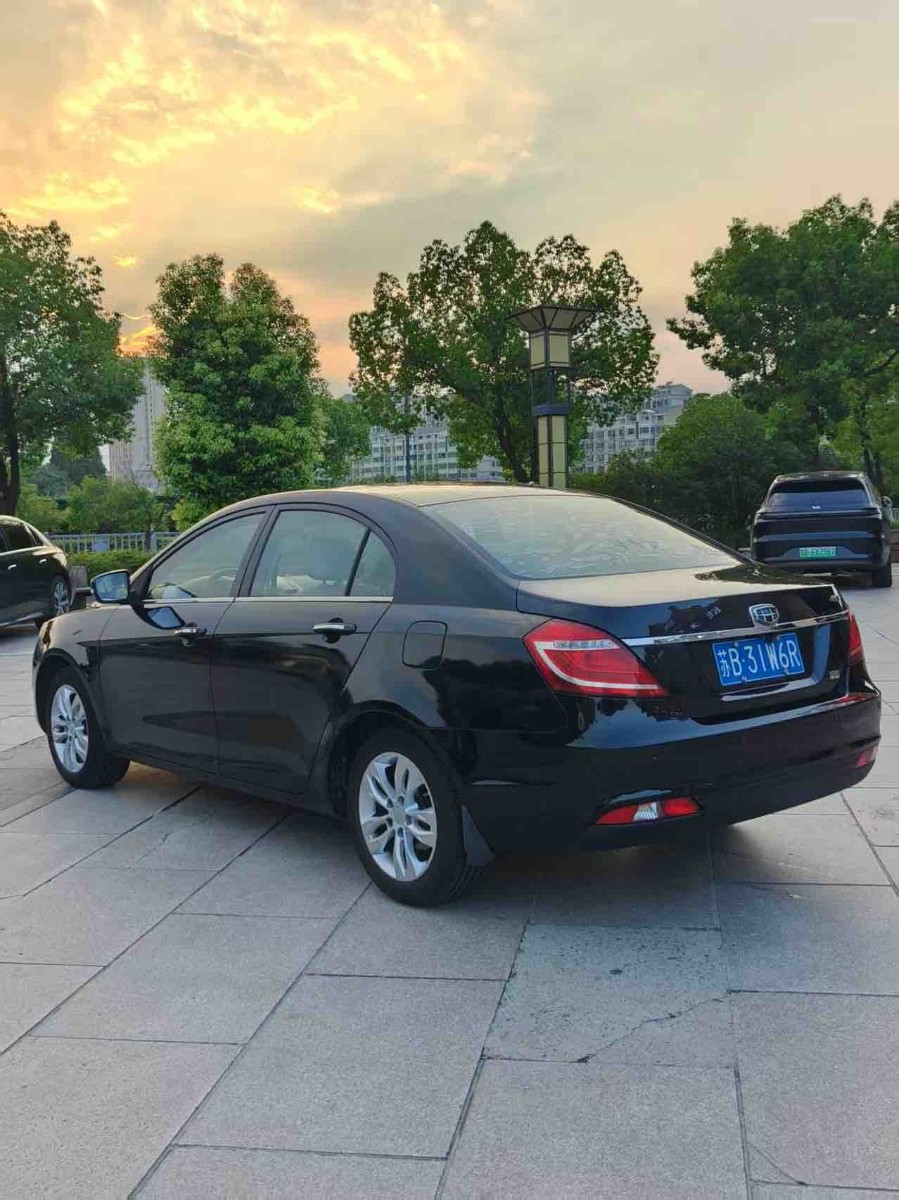 GEELY Emgrand 2016 #4 GEELY Emgrand 2016 imagen de coche #4