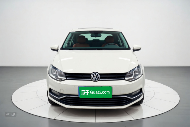 Volkswagen Polo 2015 car image #3