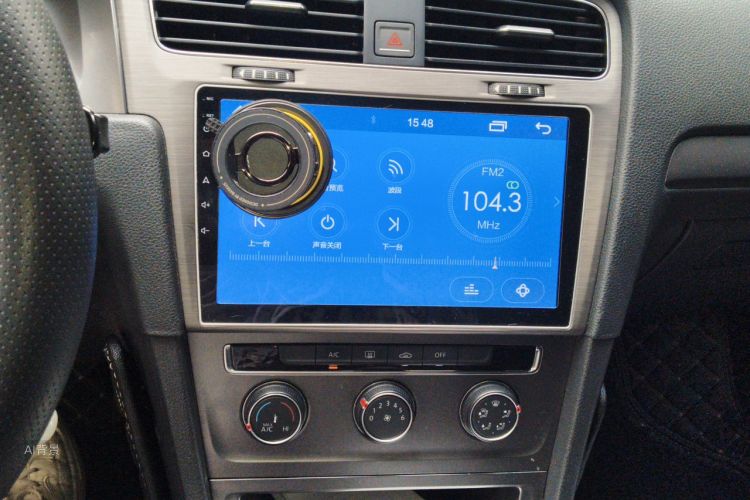 Volkswagen Golf 2016 car image #15