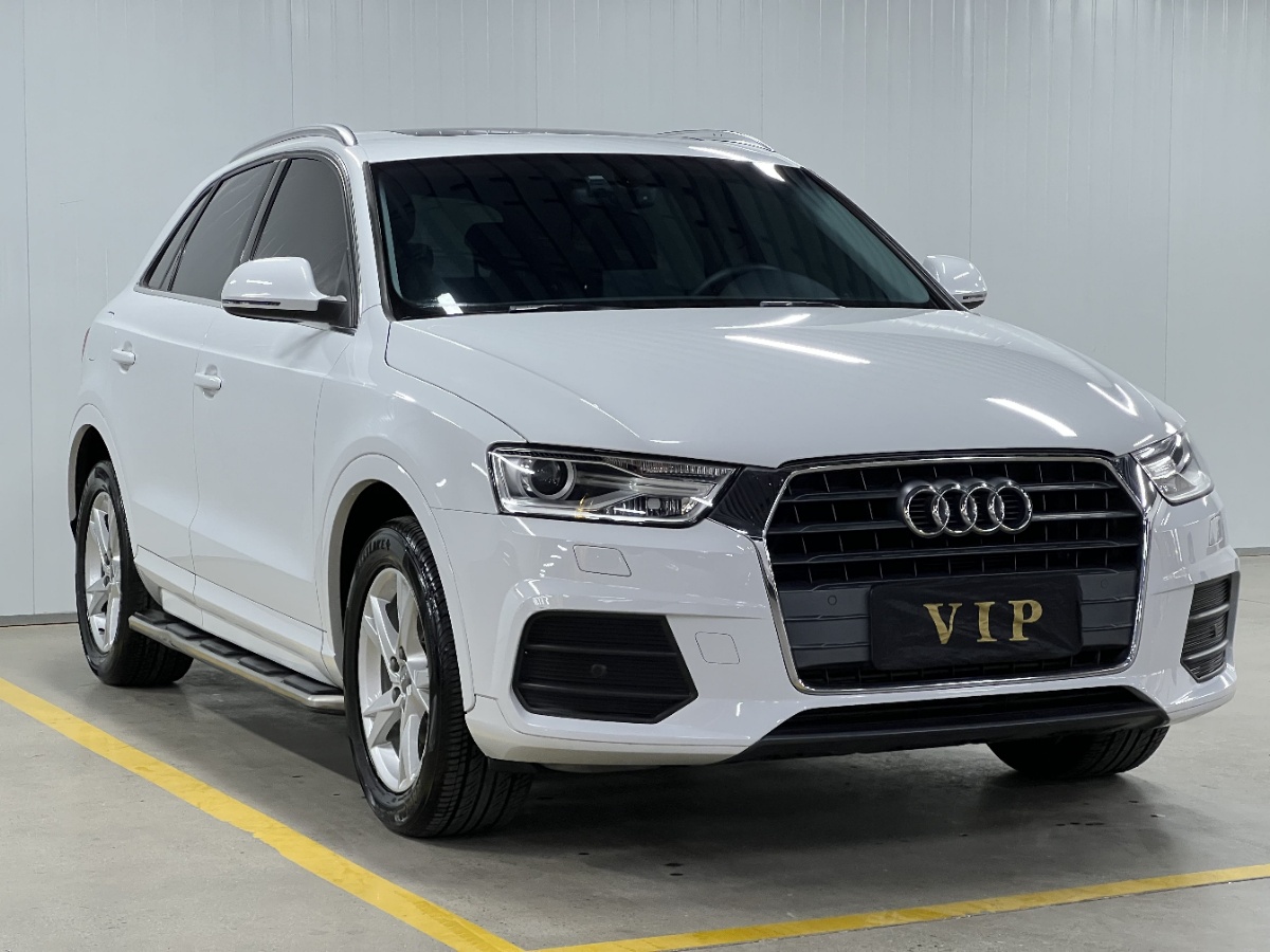 Audi Q3 2016 car image #2