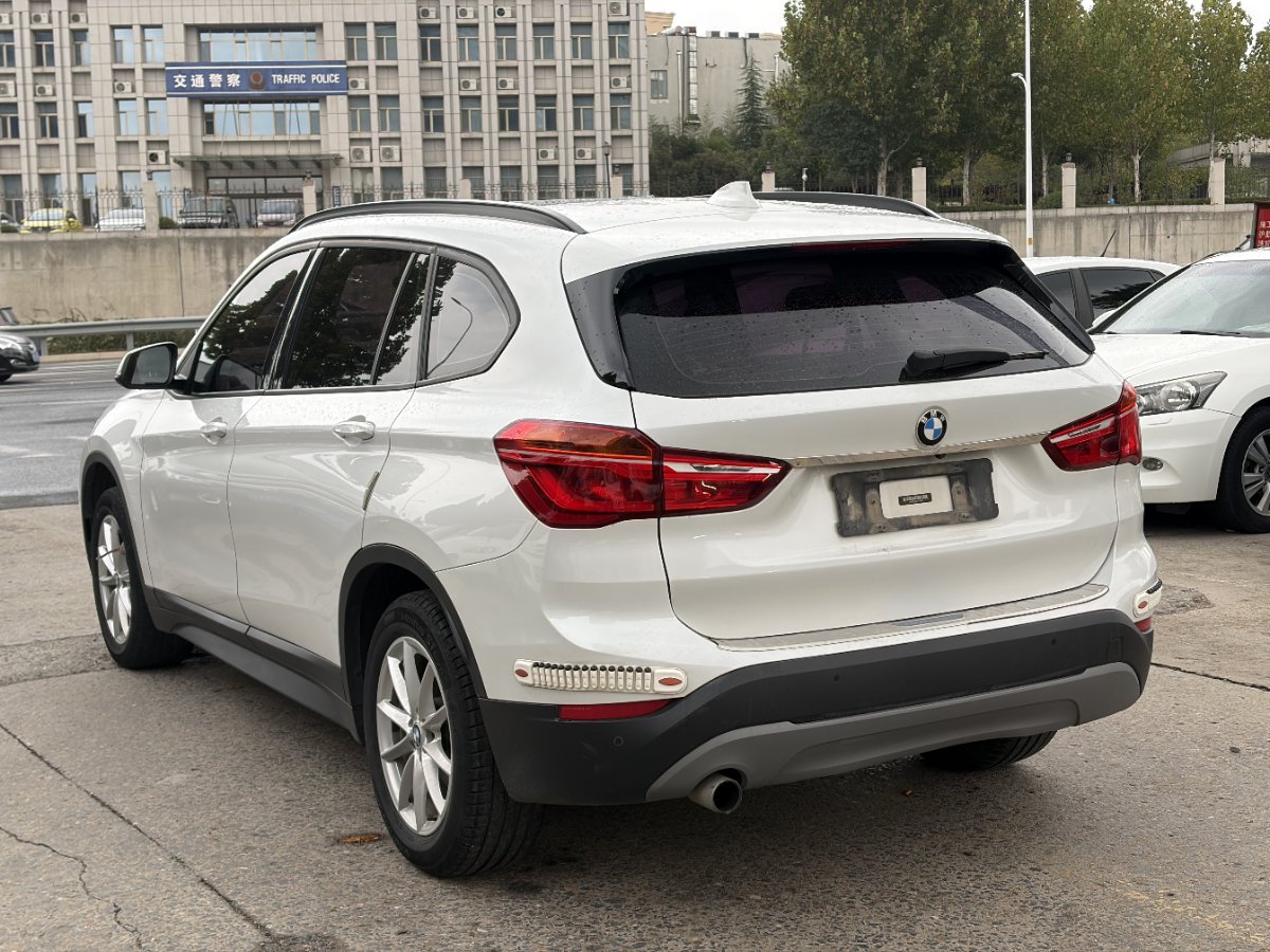 BMW X1 2018 #4 BMW X1 2018 car image #4