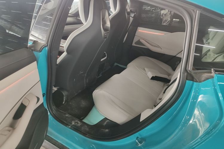 MI SU7 2025 car image #13