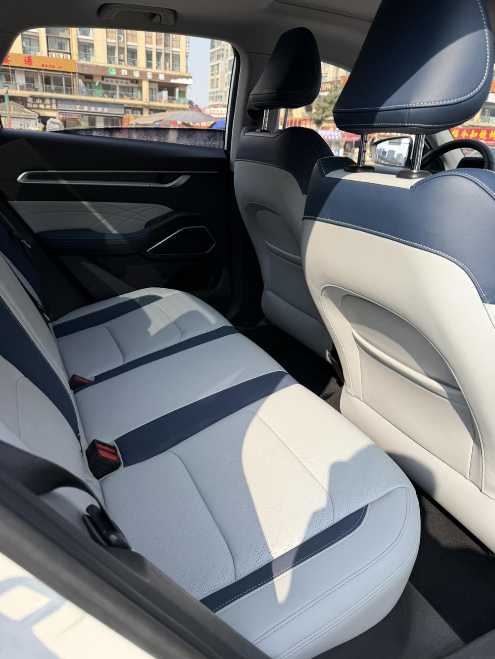 GEELY Emgrand 2022 #8 GEELY Emgrand 2022 car image #8