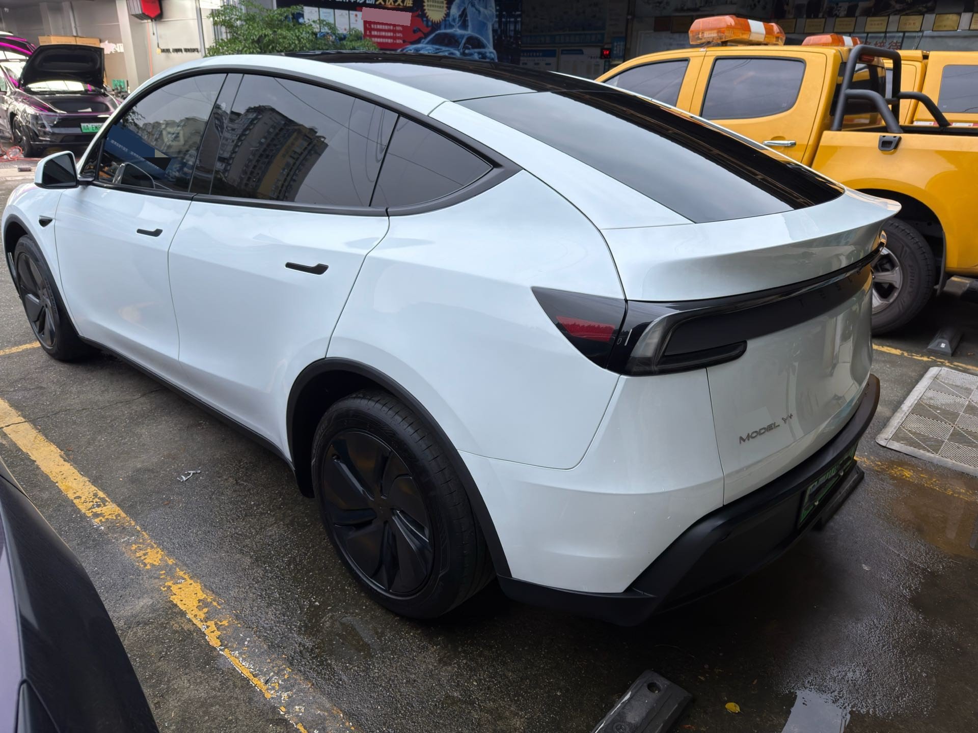 Tesla Model Y 2025 #7 Tesla Model Y 2025 imagen de coche #7