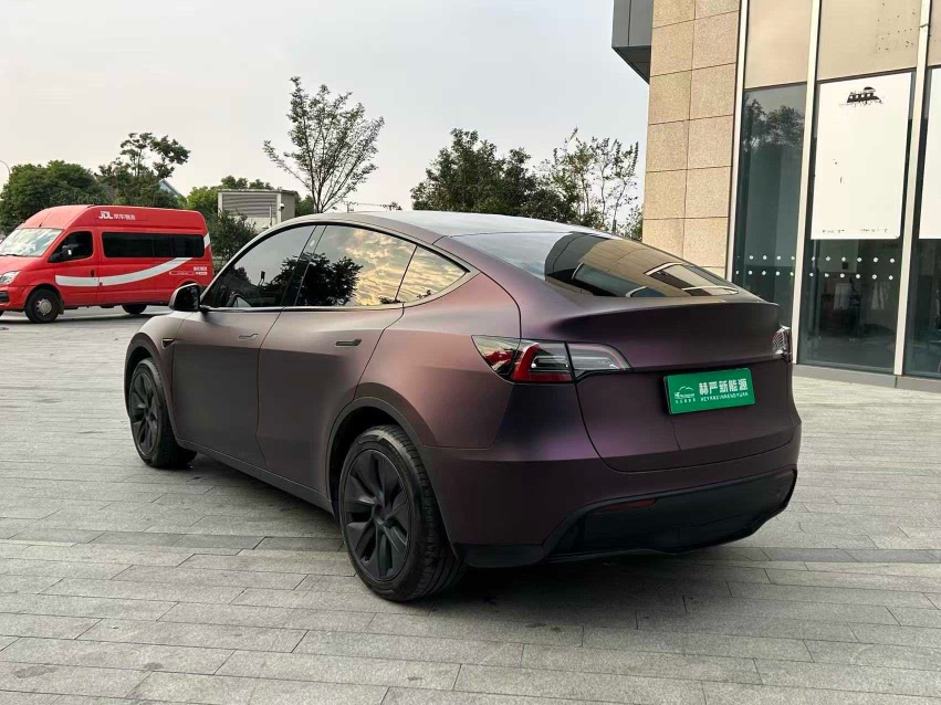 Tesla Model Y 2023 #7 Tesla Model Y 2023 car image #7