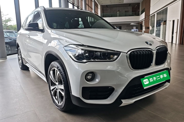 BMW X1 2019 #4 BMW X1 2019 car image #4