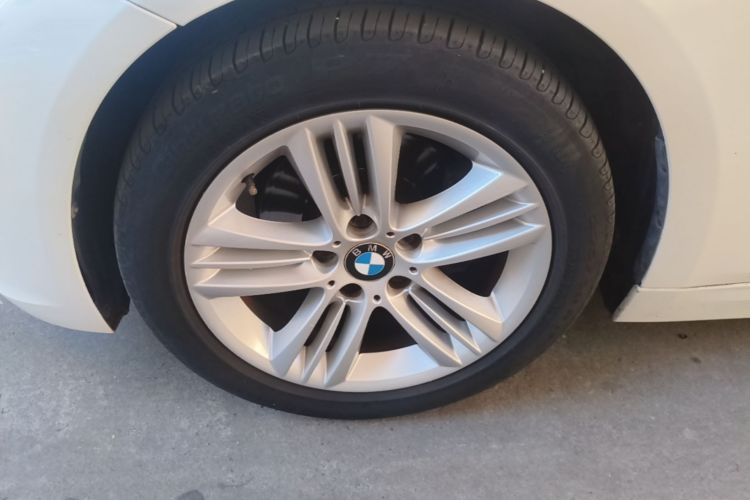 BMW 3 Series 2017 #9 BMW 3 Series 2017 car image #9