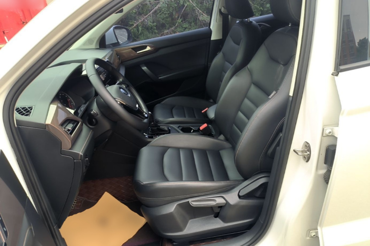 Volkswagen Tharu 2021 car image #15