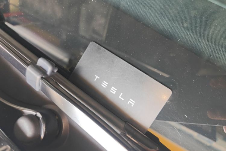 Tesla Model Y 2022 #9 Tesla Model Y 2022 car image #9