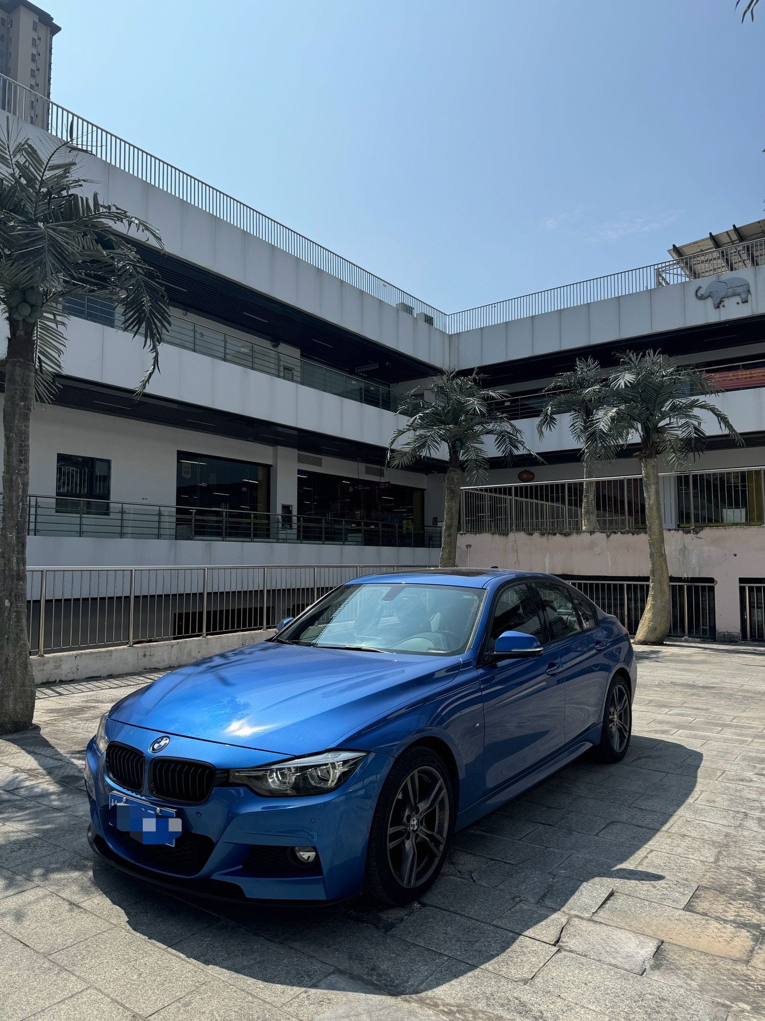 BMW 3 Series 2018 car image 