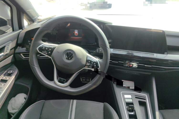 Volkswagen Golf 2024 imagen de coche #11