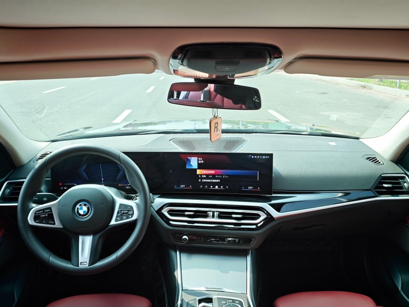 BMW i3 2024 car image #4